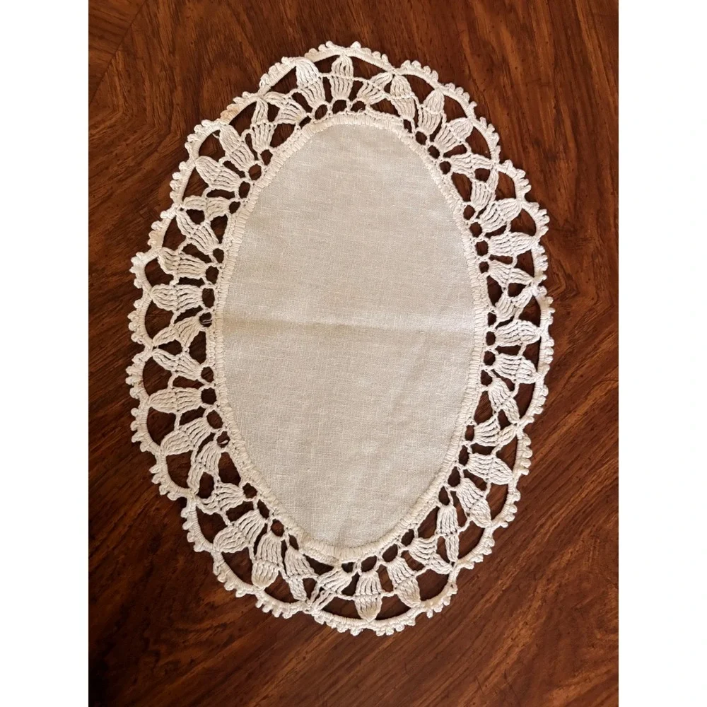 Vintage Handmade Crochet Doily Set 3pc Cream Lace Round Oval Farmhouse Victorian